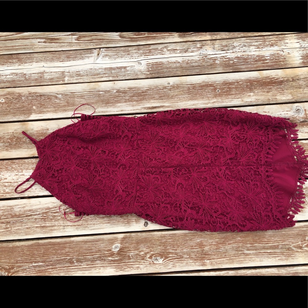 Beautiful mulberry lace dress